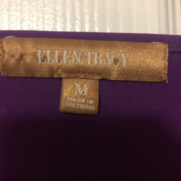 3/$10 scoop neck fitted Top purple w/ gold - Picture 3 of 7